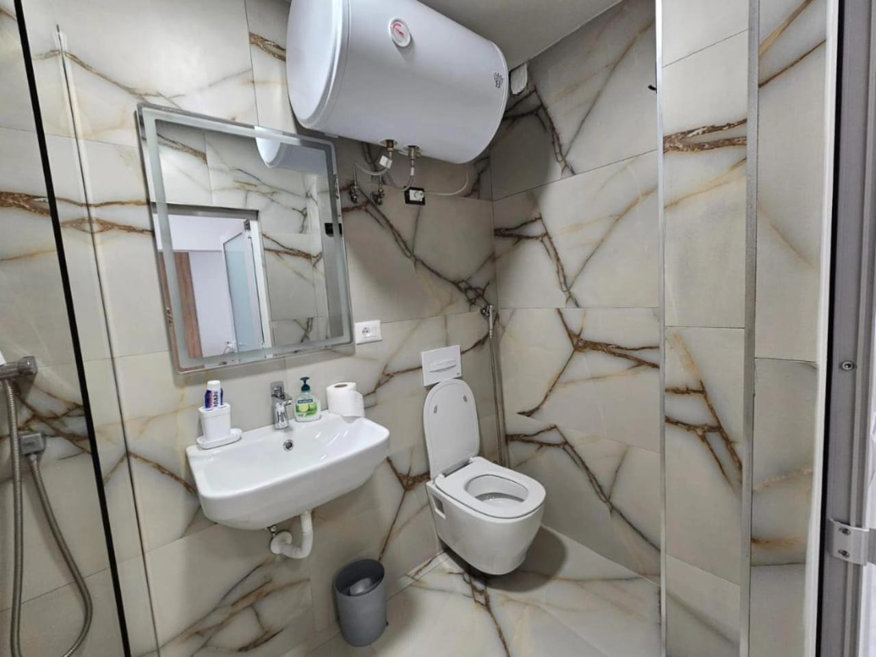 Alan Apartments 4 Myslym Shyri Tirana Extérieur photo